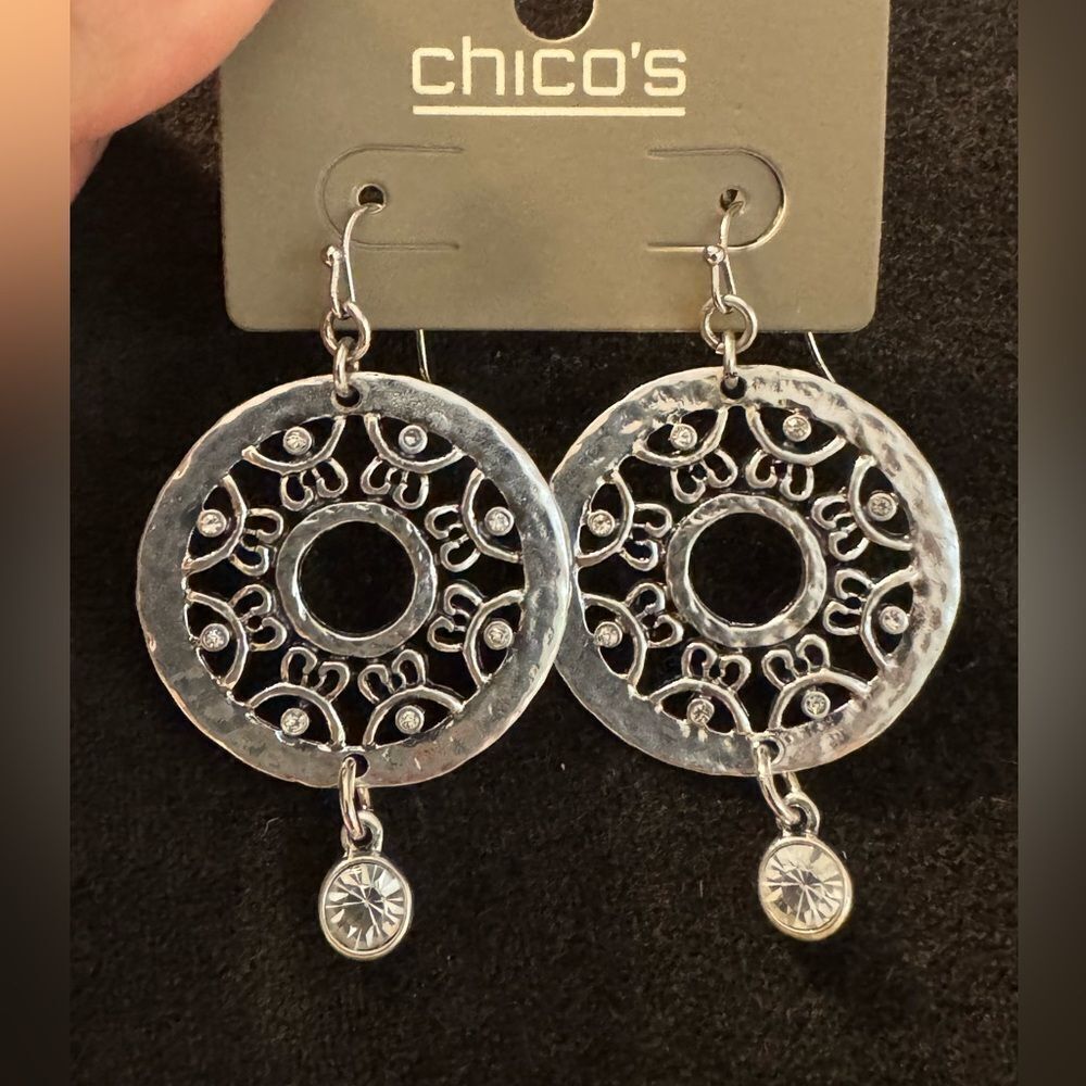 0101-Chico's Silver Dangle Earrings‎